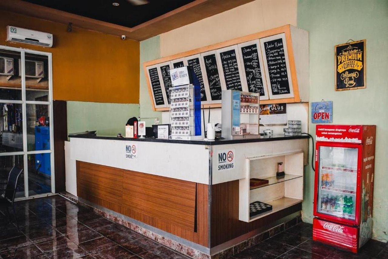 Reddoorz Plus Near Sultan Hasanuddin Airport Makassar Ngoại thất bức ảnh